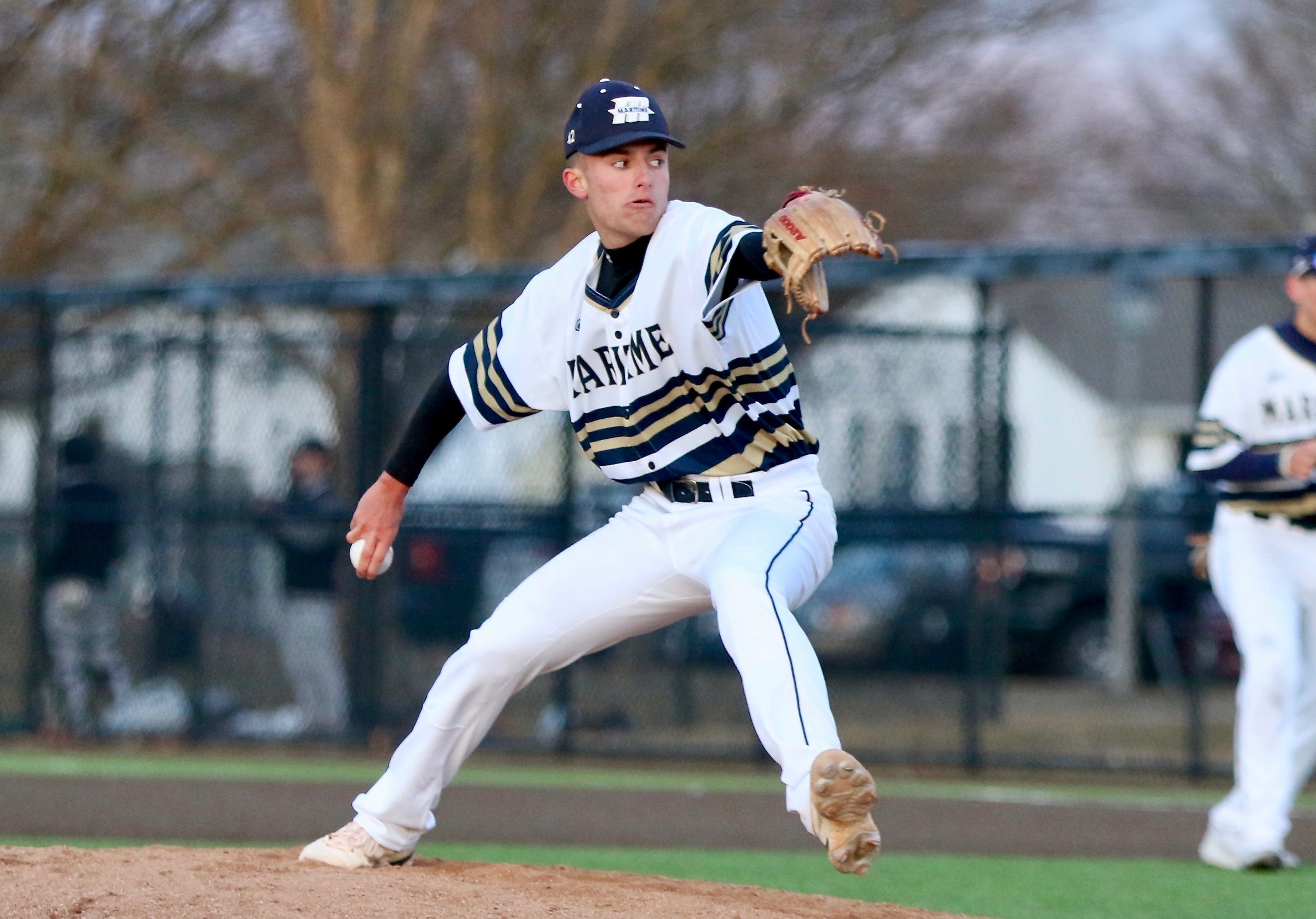 Baseball Wins Series Opener Against Lancers