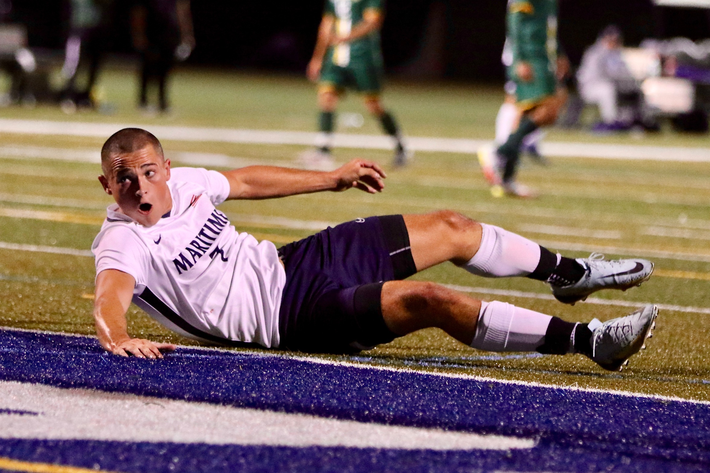 Men's Soccer: Bucs Draw with Corsairs in Rainy Dartmouth