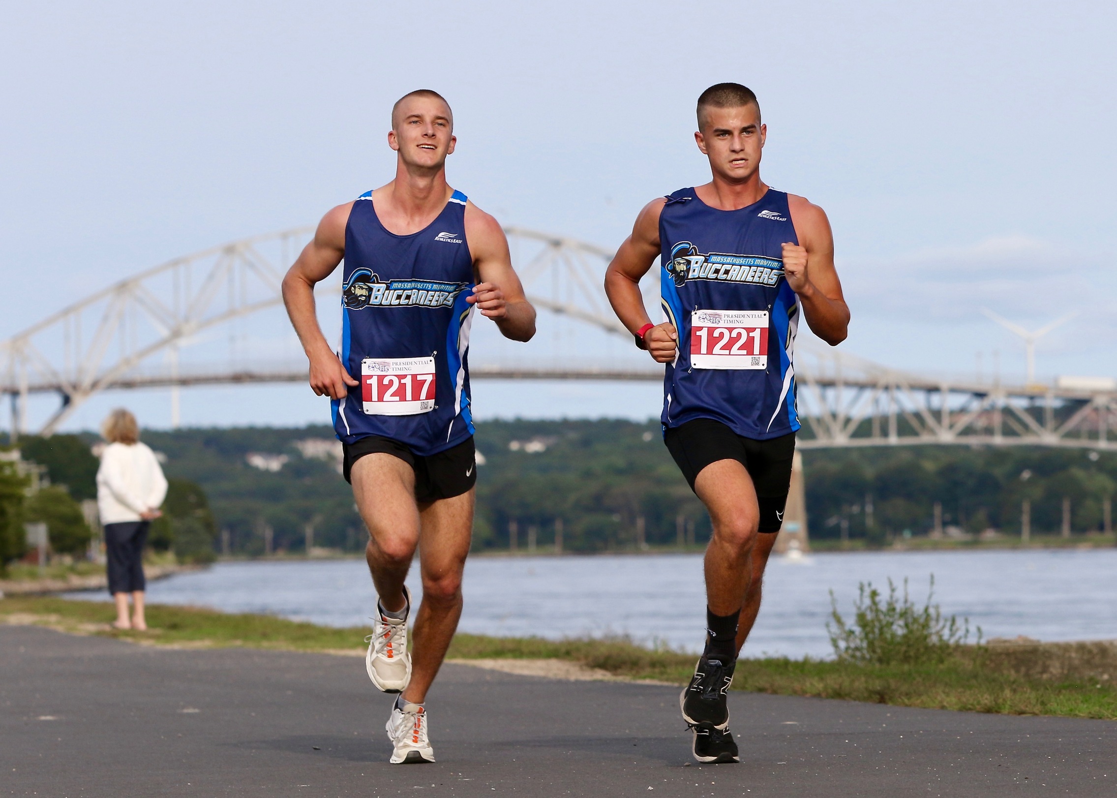 Men's Cross Country Competes in Rainy James Earley Invite