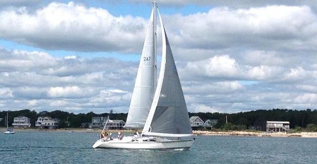 Dinghy Sailing Posts 11th Place Overall Finish Over Weekend at Northeastern Oberg Trophy