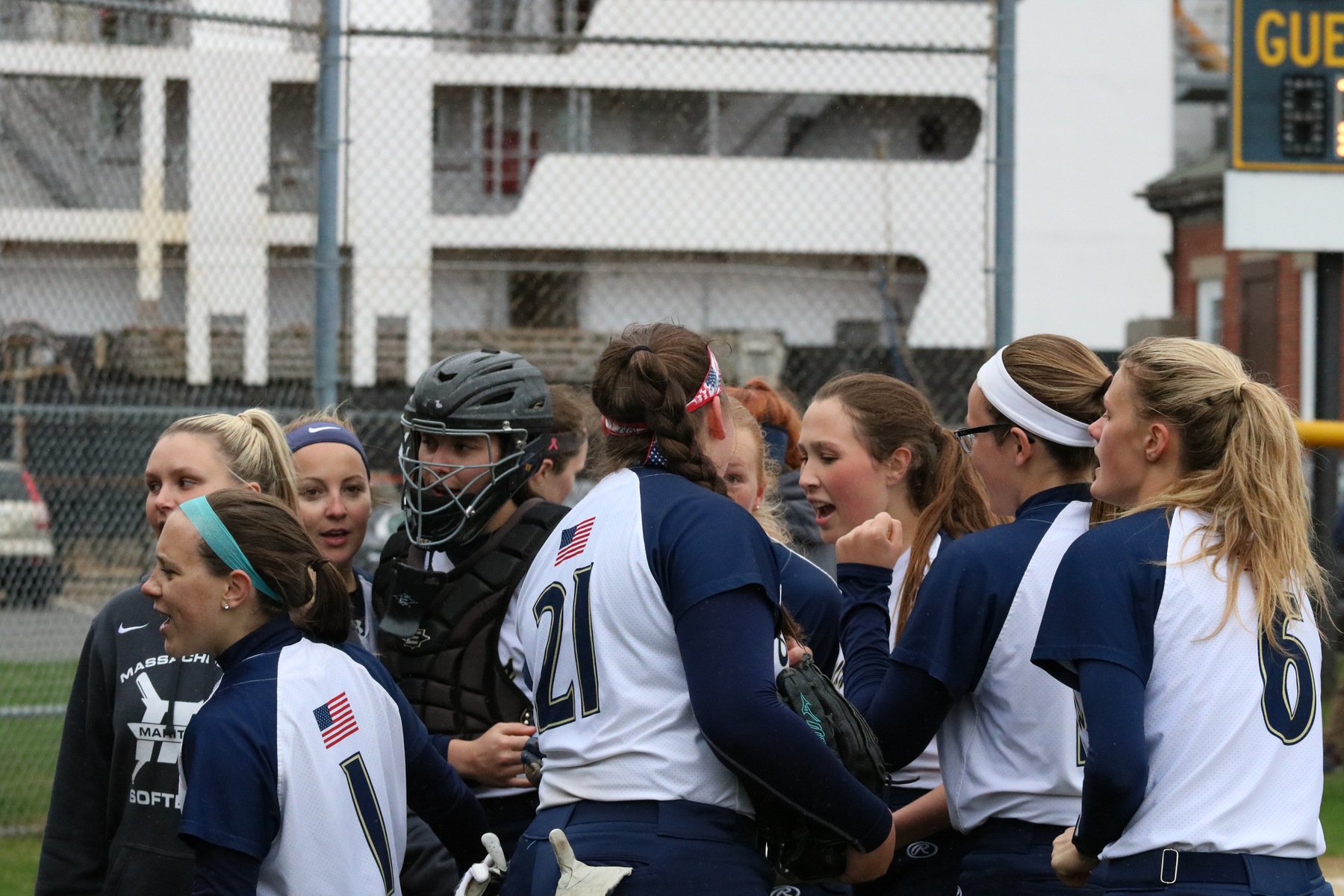 Buccaneers Tame Gators in Doubleheader Sweep