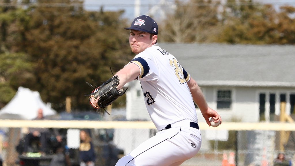 Baseball Allows One Run in Sweep of Hornets