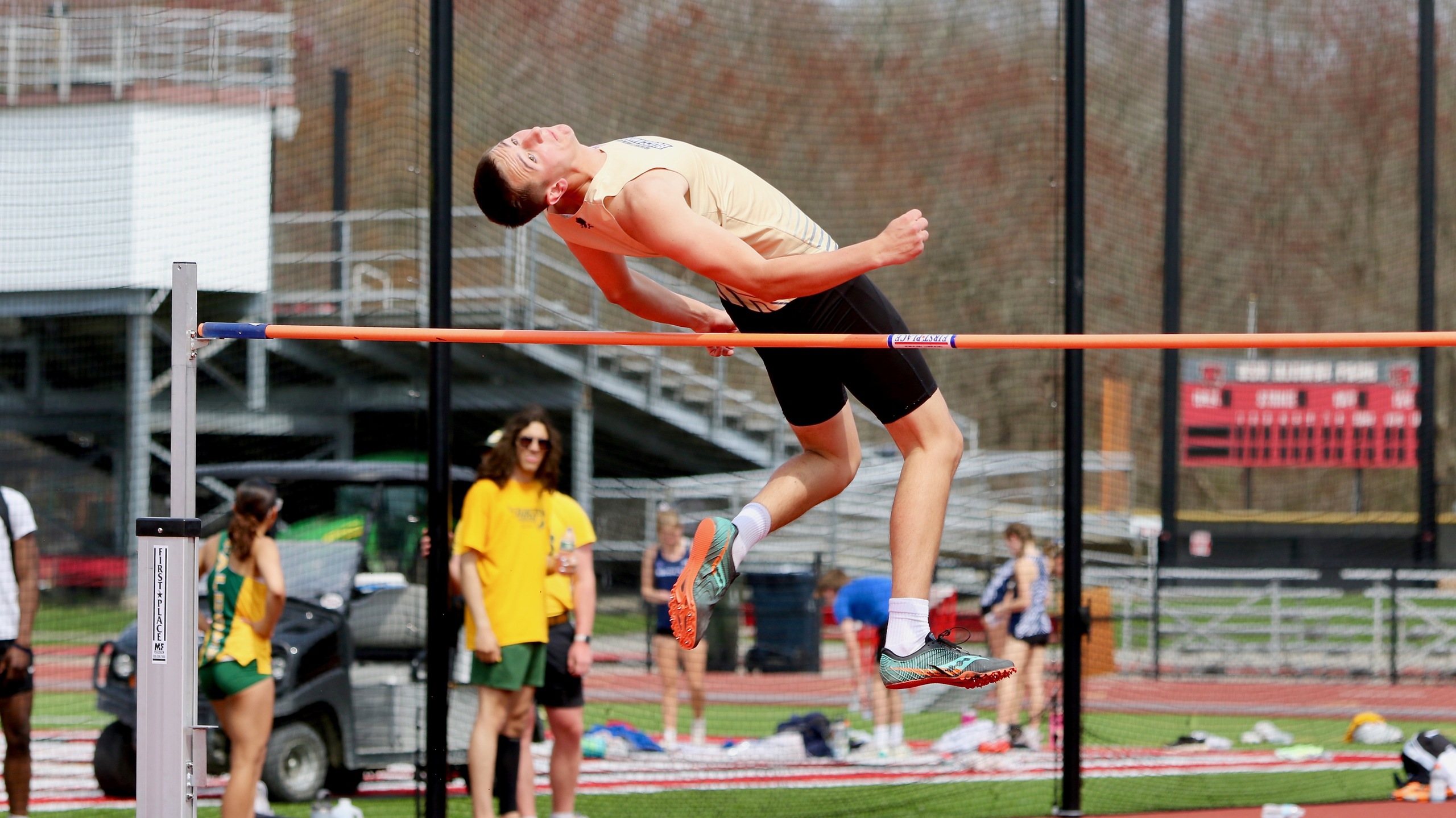 Tully Finishes Top-10 at NEICAAA Championship
