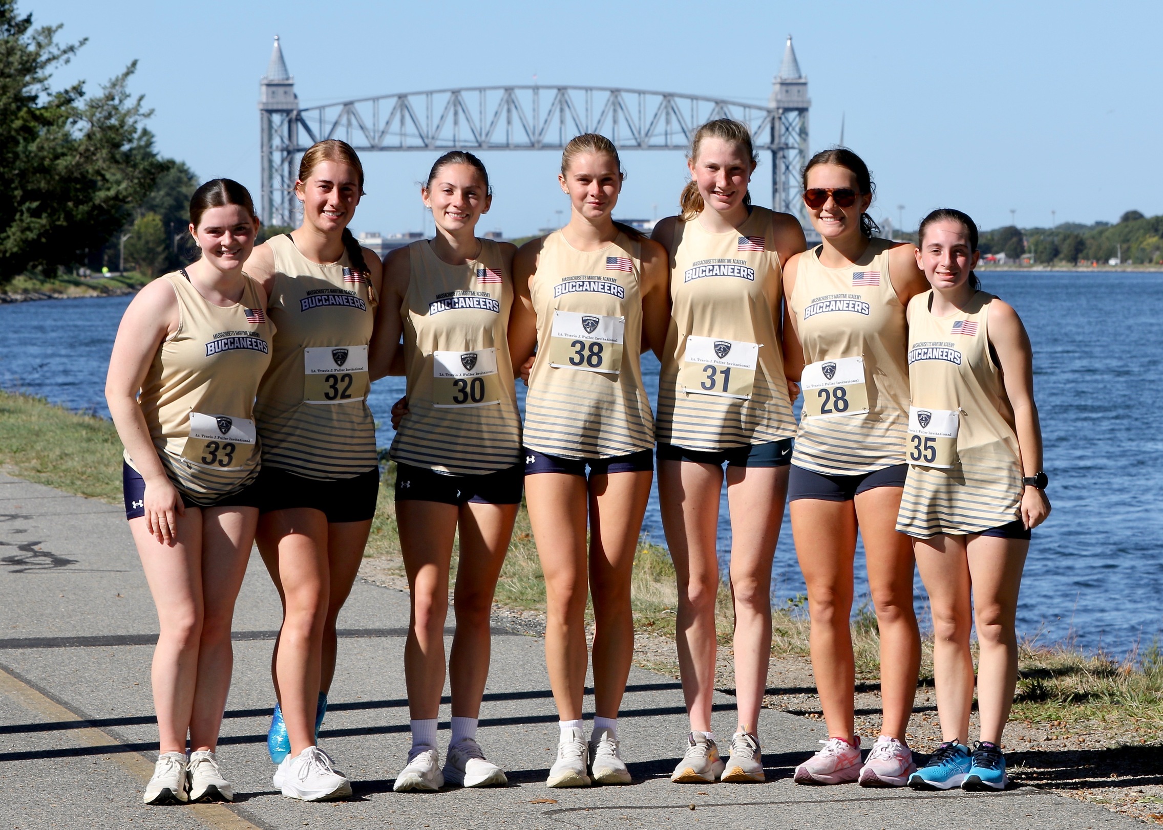 Women's Cross Country Outpaces MCLA for 6th in MASCAC Championship Meet